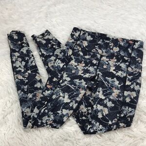 Lululemon Speed Up Tight *Full-On Luxtreme 28"
